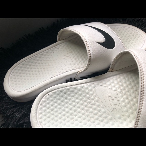 all white nike sandals